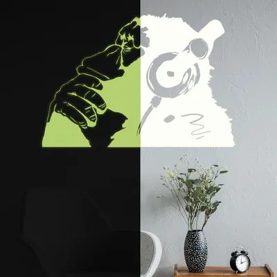 Produktbild von Decords Wandtattoo – leuchtender Affe mit Kopfhörern im Street-Art-Stil, 99 x 69 cm