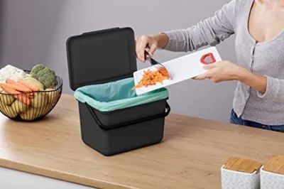 Produktbild von PromoHome® Kompakter Küchenabfalleimer 6 Liter - Nachhaltiges Recyclingmaterial, Schwarz
