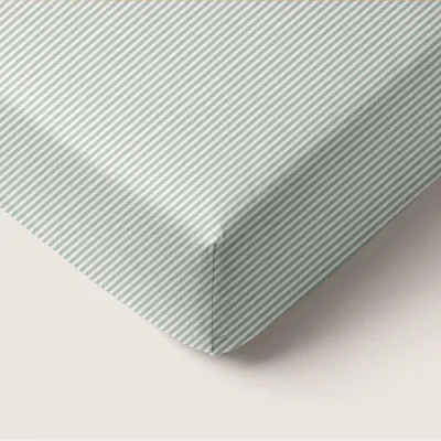 Produktbild von Petite Amélie Spannbettlaken 70 x 140 cm Striped - Off-White & Grün
