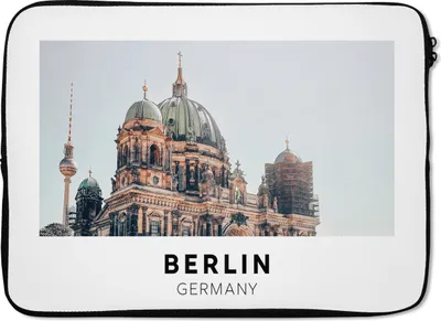 Produktbild von MuchoWow® Laptop Hülle 14 ZollBerlin - Deutschland - Domtoren Laptoptasche - Laptoptasche - Stoßsicher - Schutzhaube