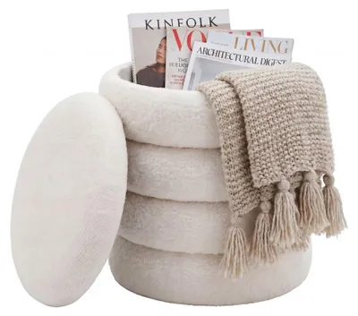 Sitz- & Fußhocker Boho mit Stauraum aus Teddy-Stoff in Creme, Gesamtansicht mit geöffnetem Deckel, von vorne.