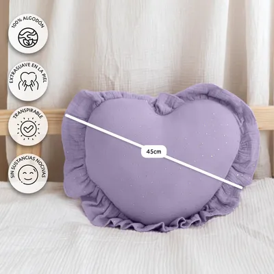 Imagen del producto de Cojín decorativo corazón lila con volantes, con aplicación dorada - muselina