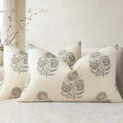 Productafbeelding van Omgoods - Set van 2 Bloemen Kussenhoezen 30x50 cm in Lichtbruin