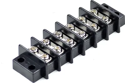 Produktbild von Klemmleiste und Verteilerleiste mit 6 Klemmen, Lüsterklemmen aus schwarzem Kunststoff für Kabelstärken bis 4 mm