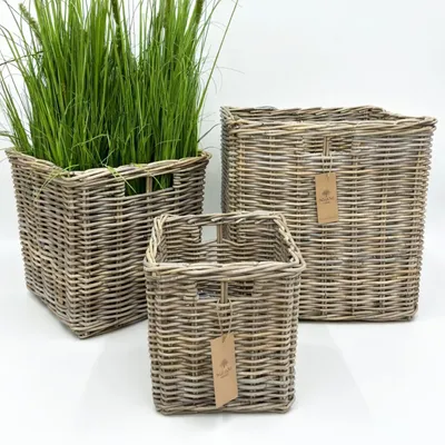 Produktbild von Rattan Pflanzkorb Set 3 Stück Kubu Grau quadratisch mit Folie – Blumentopf & Aufbewahrung | FIORE Solani Home