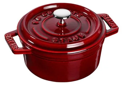Zdjęcie produktu dla Miniaturowy garnek Staub, żeliwny, 10 cm, 0,25 L, nadaje się do wszystkich rodzajów kuchenek, w tym indukcyjnych