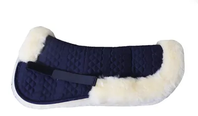 Lammfell Sattelpad Marineblau (Sakis 2) – 12 Farben