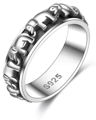 Image de Elzusha - Bague en argent représentant une araignée, conçue pour soulager le stress
