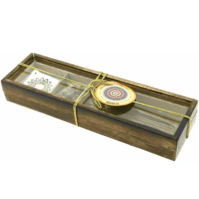 Produktbild von Räucher-Geschenkset – 30 Räucherstäbchen & 10 Kegel inkl. Aluminiumhalter – Sandelholzduft