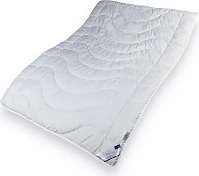 Produktbild von Garanta Kamelhaar-Extra-Leicht-Steppbett Stärke Extra-Leicht Größe 155x220 Bezug: 100% Baumwolle / Füllung: 100% Kamelhaar