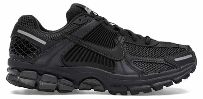 Produktbild von Nike Zoom Vomero 5 Triple Black (Women's) - EU 39