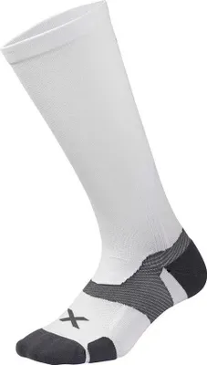 Produktbild von 2xu Vector Cushion Lange Socken Weiß EU 38-41 1/2 Herren Weiß EU 38-41 1/2