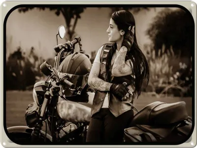 Produktbild von vianmo Blechschild 30x40 cm Motorrad Biker Girl Frau Pinup Bildmotiv