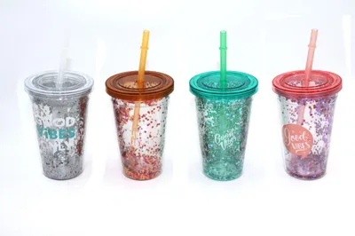 Produktbild von Kunststoff Trinkbecher mit Glitzer und Trinkhalm 300 ml bunte Becher in verschiedenen Farben und Designs für Kinder Freizeit