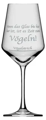 Produktbild von Weinglas mit graviertem Spruch Zeit zum Vögeln spülmaschinenfest für Weinliebhaber