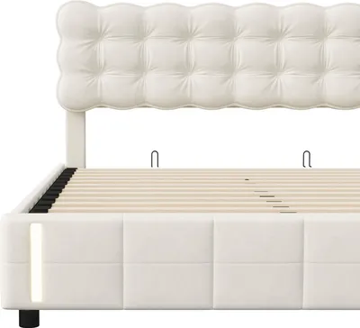 Image de Lit velours ProximaX 140x190 cm en beige avec éclairage LED & fonction pression de gaz - Lit rembourré moderne avec grand espace de rangement sous le plan de couchage