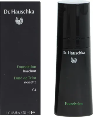 Zdjęcie produktu dla #04 Hazelnut Dr Hauschka Foundation