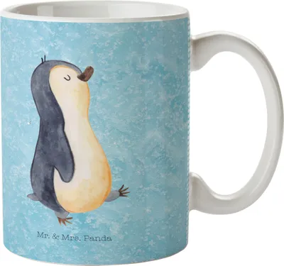 Produktbild von Mr. & Mrs. Panda Plastikbecher Pinguin marschieren - Eisblau - Geschenk, Pott, Bruder, Kunststoffbecher, Trinklernbecher, Spazieren, Stolz, Familie, Mehrwegbecher