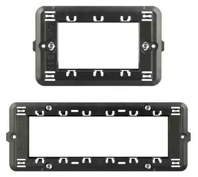 Imagen del producto de Soporte de pared para sistema de 4 puestos de la serie 'Easy'