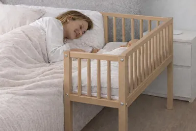 Produktbild von Baby Happy Bliss CHARLIE Beistellbett 80x40 cm – massives Buchenholz – inkl. Matratze und Befestigungsgurt – Natur