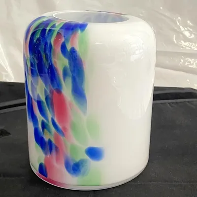 Immagine prodotto di Vaso di vetro colorato, cilindrico, con motivo moderno