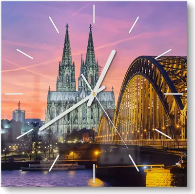 Produktbild von DEQORI Glasuhr 30x30 cm Modern 'Kölner Wahrzeichen abends' Wanduhr Glas Uhr Design leise