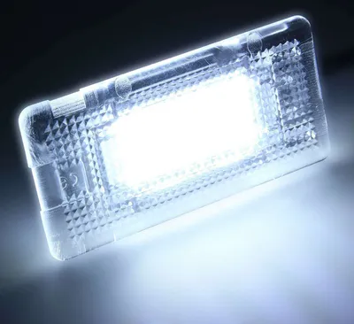 Zdjęcie produktu dla Oświetlenie bagażnika LED do BMW serii 5 E39, E60, F10