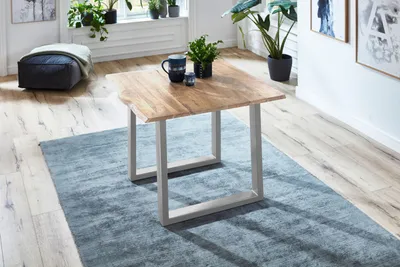 Produktbild von Esstisch Baumkante Akazie eichenfarben 90 x 90 silber NOAH