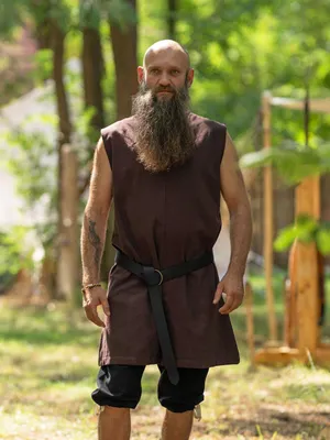 Produktbild von Schlichte Mittelalter Tunika ärmellos Braun "Viggo" XXL