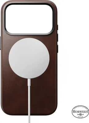 Image de Nomad Traditional Horween cuir coque iPhone 17 Pro – Bouton en cristal de saphir pour contrôle précis de la caméra – Compatible avec MagSafe pour une recharge sans fil rapide – Bague de caméra en aluminium pour une protection renforcée - Marron