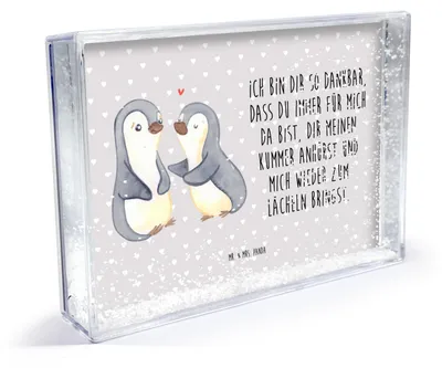 Produktbild von Mr. & Mrs. Panda Bilderrahmen Pinguine trösten - Grau Pastell - Geschenk, für Partner, Fotorahmen, 3D-Bilderrahmen, Valentinstag, Frauen, Acrylglasrahmen, Jahrestag