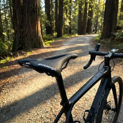 Produktbild von Prologo Nago R4 PAS Fahrradsattel 137 mm Schwarz - Ergonomischer T-Form Satte....
