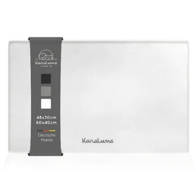 Produktbild von KaraLuna Premium Silikon Napfunterlage 48 x 30 cm (Transparent, Eckig) Futtermatte Katze Futterunterlage Hund Futternapf Fressnapf Hundenapf Unterlage Kaffeevollautomat Napf Matte Mat Silikonmatte