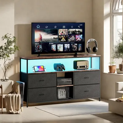 Obrázok produktu pre TV skrinka 108 cm s LED, horná doska s efektom tigrieho dreva, 4 zásuvky z čiernejPolyuretántkaniny, robustný kovový rám, nastaviteľné nožičky, retro-moderný štýl