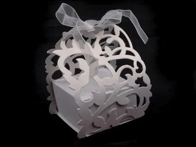 Produktbild von Romantische Geschenkboxen für Hochzeit, Taufe uvm., weiß (12 Stück)