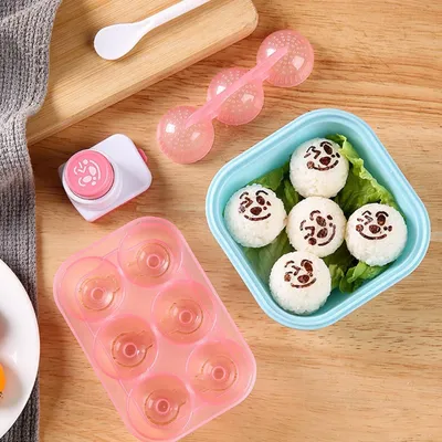 Produktbild von Sushi- und Reisbällchenform aus PP im schlichten Design für selbstgemachte Reisbällchen