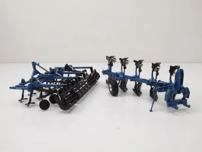 Produktbild von Schuco 450788300 Set Pflug RABE Super-Albatros und Grubber GH 5000 1:32