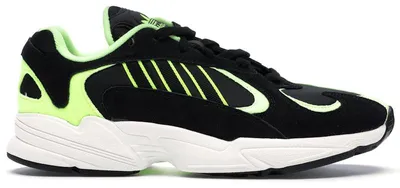 Produktbild von adidas Yung-1 Core Black Hi Res Yellow - EU 39 1/3