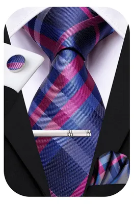 Produktbild von Classic Herren Seidenkrawatten-Set - 4 Stück mit Einstecktuch und Manschettenknöpfen