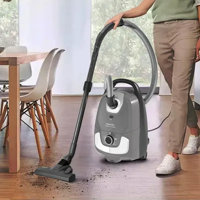 Zdjęcie produktu dla Odkurzacz z workiem, moc 900 W - turboszczotka do usuwania sierści zwierząt - pojemność 3,5 litra