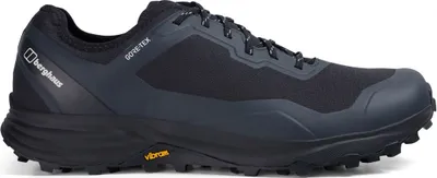 Schwarzer Wanderschuh "VC22 GTX Shoe" von Berghaus mit GORE-TEX und Vibram-Sohle.