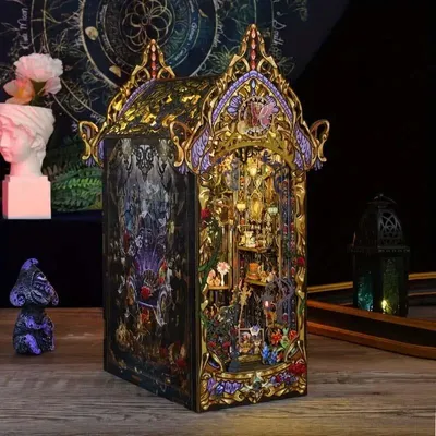 Produktbild von DIY Book Nook Gesetze der Zaubernacht - 3D-Puzzle - 200 Teile - Miniaturhaus - mit Musikbox
