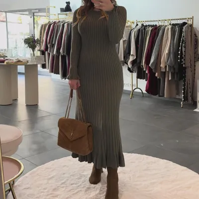 Produktbild von Strickkleider Damen Langes Kleid "Katja" Olivgrün, Onesize (XS-XL) Traumhaftes, langes Langarm Kleid, für frauen Strick kleid, Damenkleid Maxi Kleid