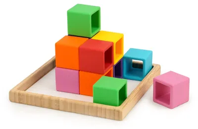 Produktbild von Kinderspielzeug mit 16 Silikon-Würfeln, Bambus-Tablett, 30 kombinierbaren Karten, 3 Schwierigkeitsstufen, 25x20x5 cm