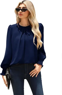 Productafbeelding van Damesblouse met lange mouwen, ronde hals en fijne plooien, donkerblauw