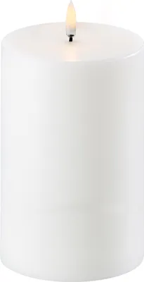 Produktbild von Piffany Copenhagen - Uyuni Lighting LED Pillar Kerze "Nordic White" H: 15,2 cm, Ø: 10,1 cm