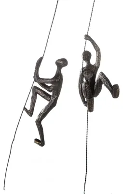 Produktbild von Skulptur "Scramble", Set aus 2 Figuren in Bronzefarben