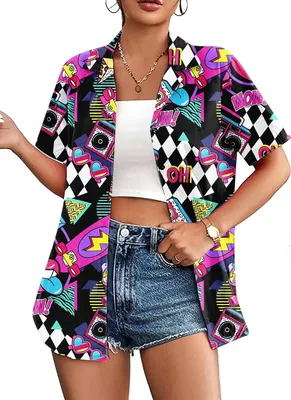 Productafbeelding van Damesoverhemd met vintage print in retrostijl van de jaren 80 en 90, met knoopsluiting en korte mouwen