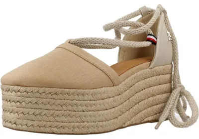 Produktbild von Closed Toe Linen Flatfor