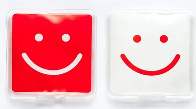 Produktbild von Home-Flair hochwertige Handwärmer I Wiederverwendbare Taschenwärmer I schöne Muster I Verschiedene Designs (2er Set Smiley)